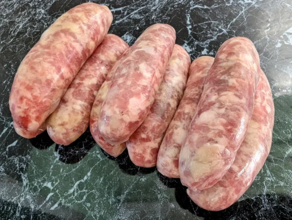 Homemade Pork and Apple Sausages (pack of 6, approx 400g)